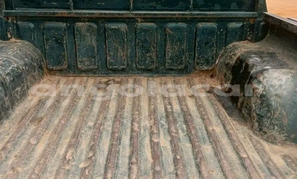 Comprar Usado Mitsubishi L200 Verde Carro em Catabola em Bie Comprar Usado Mitsubishi L200 Verde Carro em Catabola em Bie