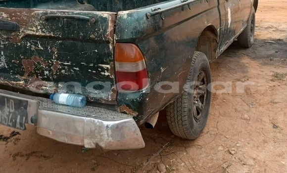 Comprar Usado Mitsubishi L200 Verde Carro em Catabola em Bie Comprar Usado Mitsubishi L200 Verde Carro em Catabola em Bie