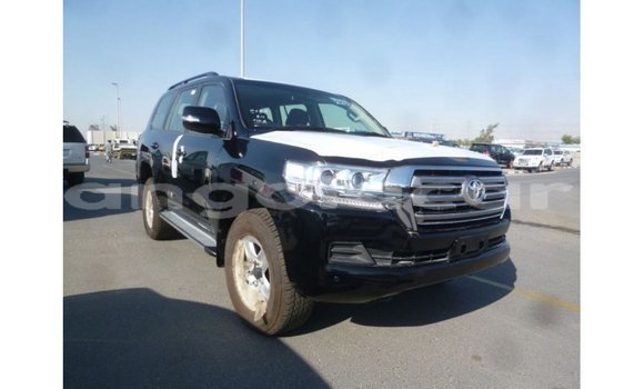 Comprar Importar Toyota Land Cruiser Preto Carro em Import - Dubai em Bengo Province Comprar Importar Toyota Land Cruiser Preto Carro em Import - Dubai em Bengo Province