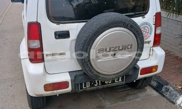 Comprar Usado Suzuki Jimny Branco Carro em Camacupa em Bie Comprar Usado Suzuki Jimny Branco Carro em Camacupa em Bie