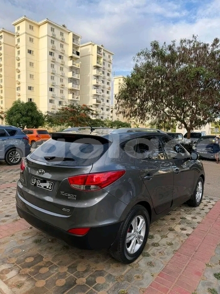 Big with watermark hyundai elantra bie camacupa 39615
