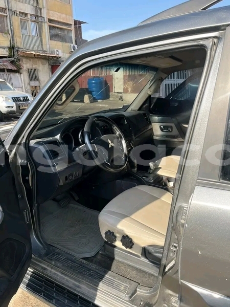 Big with watermark mitsubishi pajero io bie camacupa 39621