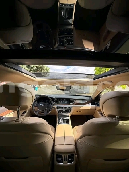 Big with watermark hyundai genesis huambo huambo 39622