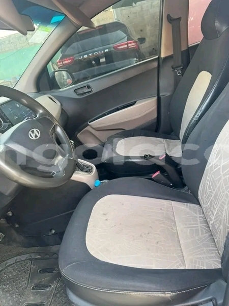 Big with watermark hyundai i10 huambo longonjo 39623