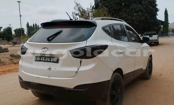 Comprar Usado Hyundai Tucson Branco Carro em Chinjenje em Huambo Comprar Usado Hyundai Tucson Branco Carro em Chinjenje em Huambo
