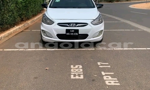 Comprar Usado Hyundai Accent Branco Carro em Chinjenje em Huambo Comprar Usado Hyundai Accent Branco Carro em Chinjenje em Huambo