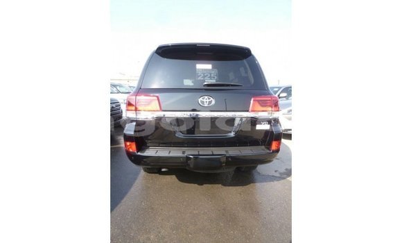 Comprar Importar Toyota Land Cruiser Preto Carro em Import - Dubai em Bengo Province Comprar Importar Toyota Land Cruiser Preto Carro em Import - Dubai em Bengo Province