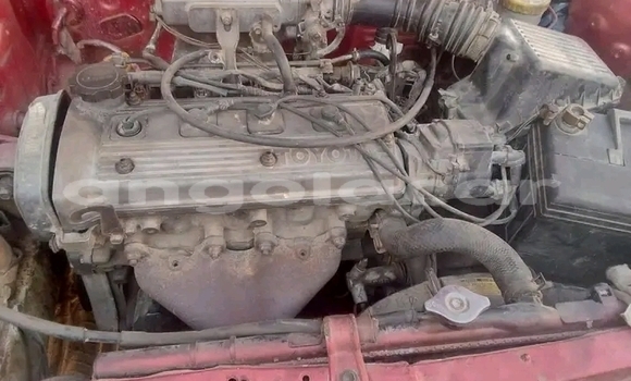 Comprar Usado Toyota Starlet Vermelho Carro em Camacupa em Bie Comprar Usado Toyota Starlet Vermelho Carro em Camacupa em Bie