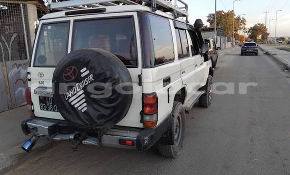 Buy Used Toyota Land Cruiser White Car in Lobito in Benguela Buy Used Toyota Land Cruiser White Car in Lobito in Benguela