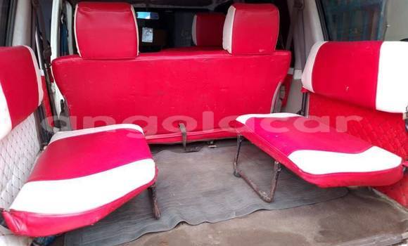 Buy Used Toyota Land Cruiser White Car in Lobito in Benguela Buy Used Toyota Land Cruiser White Car in Lobito in Benguela