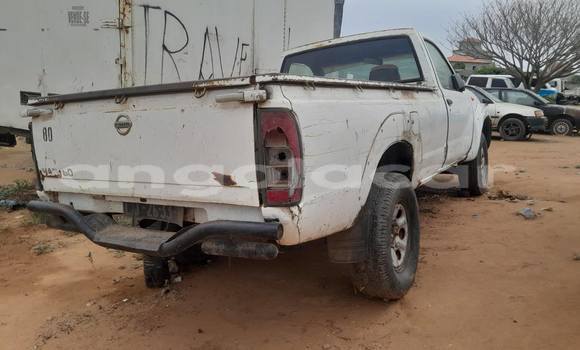 Buy Used Mitsubishi L200 White Car in Caconda in Huila Buy Used Mitsubishi L200 White Car in Caconda in Huila