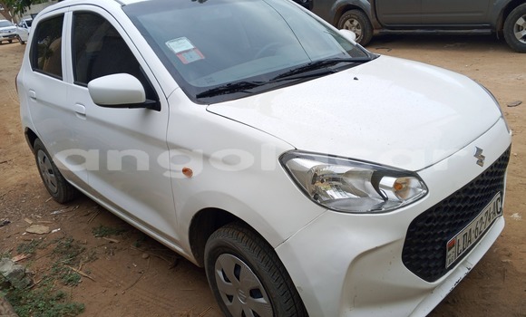 Buy Used Suzuki Alto White Car in Camabatela in Uige