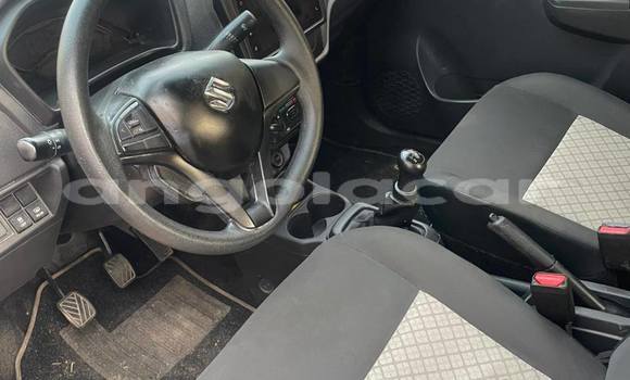 Buy Used Suzuki Alto White Car in Camabatela in Uige Buy Used Suzuki Alto White Car in Camabatela in Uige