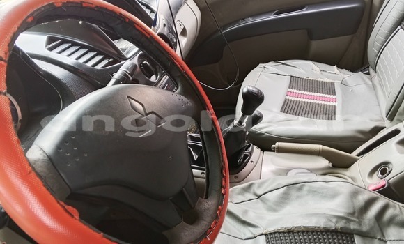 Buy Used Mitsubishi L200 White Car in Luanda in Luanda Province Buy Used Mitsubishi L200 White Car in Luanda in Luanda Province