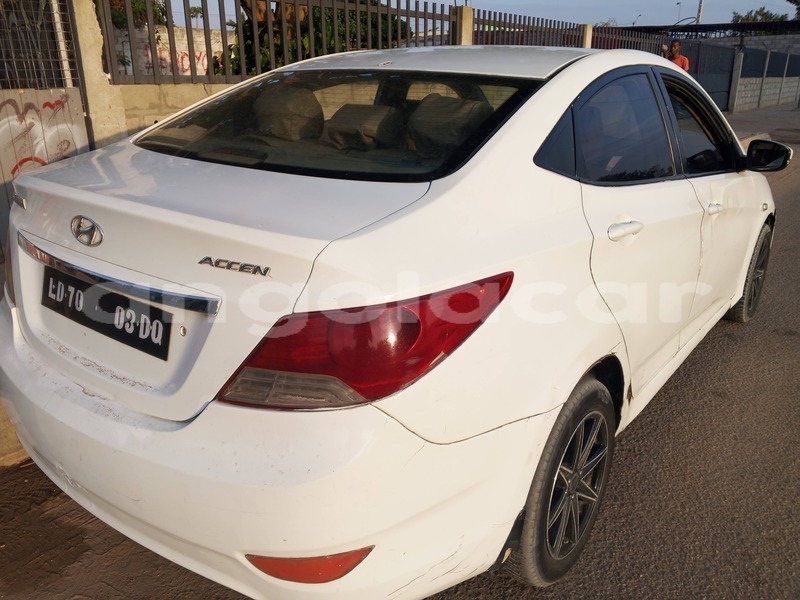 Big with watermark hyundai accent luanda province luanda 39665