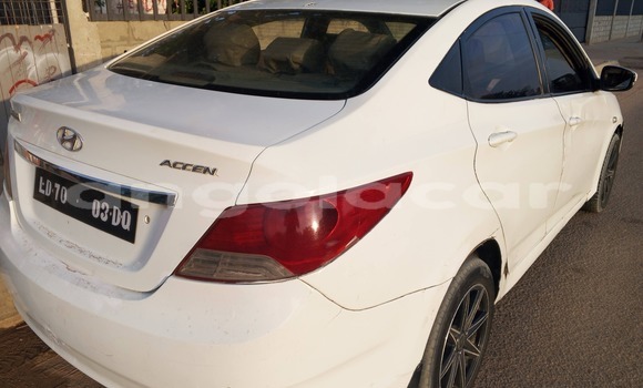 Buy Used Hyundai Accent White Car in Luanda in Luanda Province Buy Used Hyundai Accent White Car in Luanda in Luanda Province
