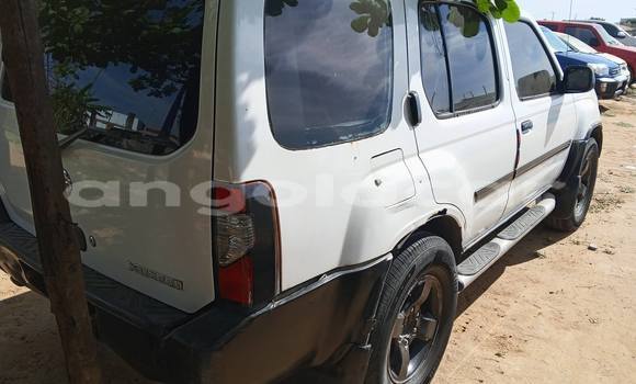 Buy Used Nissan Xterra White Car in Luanda in Luanda Province Buy Used Nissan Xterra White Car in Luanda in Luanda Province