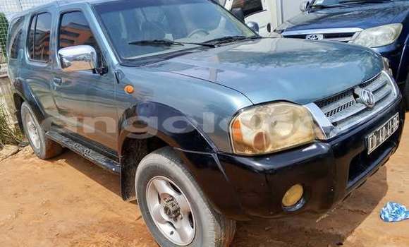 Buy Used Nissan Pathfinder Blue Car in Luanda in Luanda Province