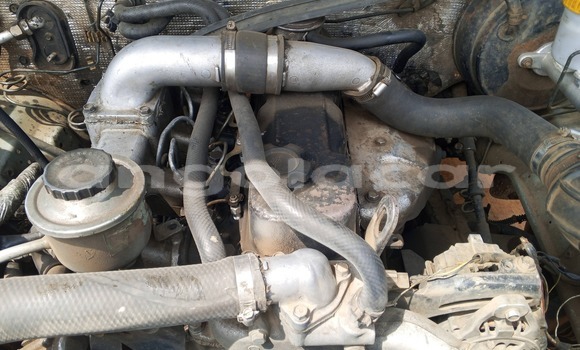 Buy Used Nissan Pathfinder Blue Car in Luanda in Luanda Province Buy Used Nissan Pathfinder Blue Car in Luanda in Luanda Province