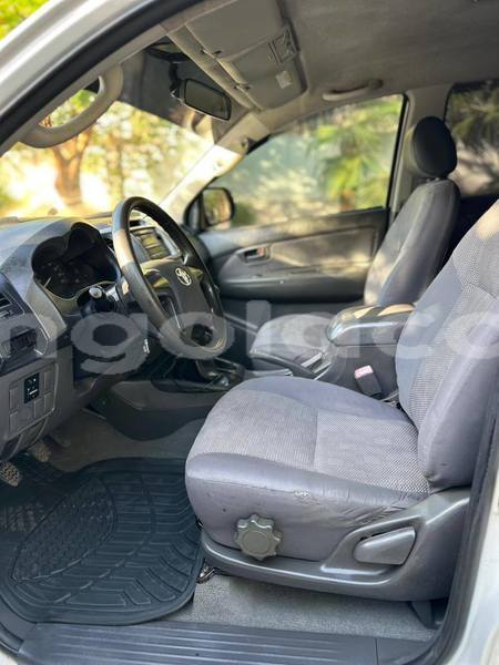 Big with watermark toyota hilux luanda province luanda 39678