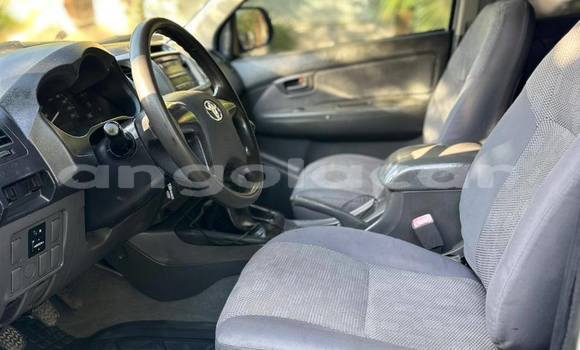 Buy Used Toyota Hilux White Car in Luanda in Luanda Province Buy Used Toyota Hilux White Car in Luanda in Luanda Province