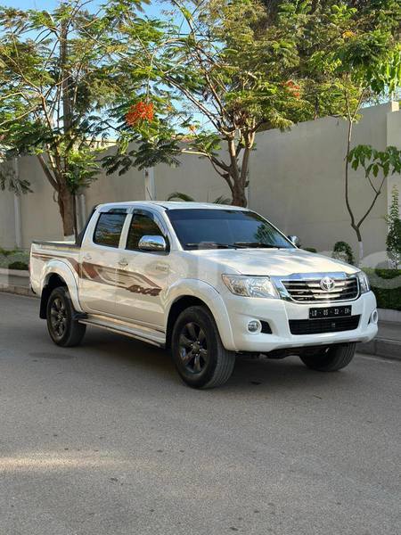 Big with watermark toyota hilux luanda province luanda 39678