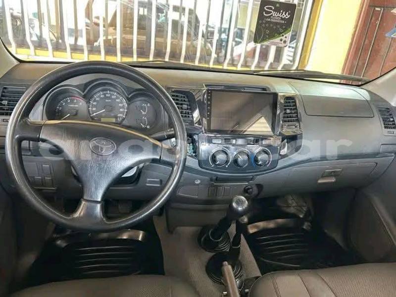 Big with watermark toyota hilux luanda province luanda 39682