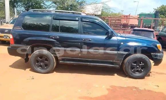Buy Used Toyota Land Cruiser Black Car in Luanda in Luanda Province Buy Used Toyota Land Cruiser Black Car in Luanda in Luanda Province