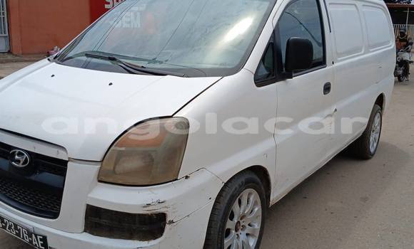 Buy Used Hyundai H1 White Car in Luanda in Luanda Province Buy Used Hyundai H1 White Car in Luanda in Luanda Province