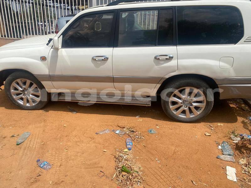 Big with watermark toyota land cruiser luanda province luanda 39690