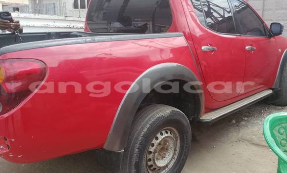 Buy Used Mitsubishi L200 Red Car in Luanda in Luanda Province Buy Used Mitsubishi L200 Red Car in Luanda in Luanda Province