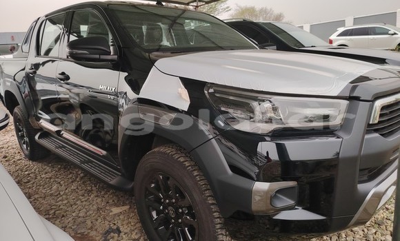Comprar Usado Toyota Hilux Preto Carro em Luanda em Luanda Province