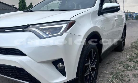 Buy Used Toyota RAV4 White Car in Luanda in Luanda Province Buy Used Toyota RAV4 White Car in Luanda in Luanda Province