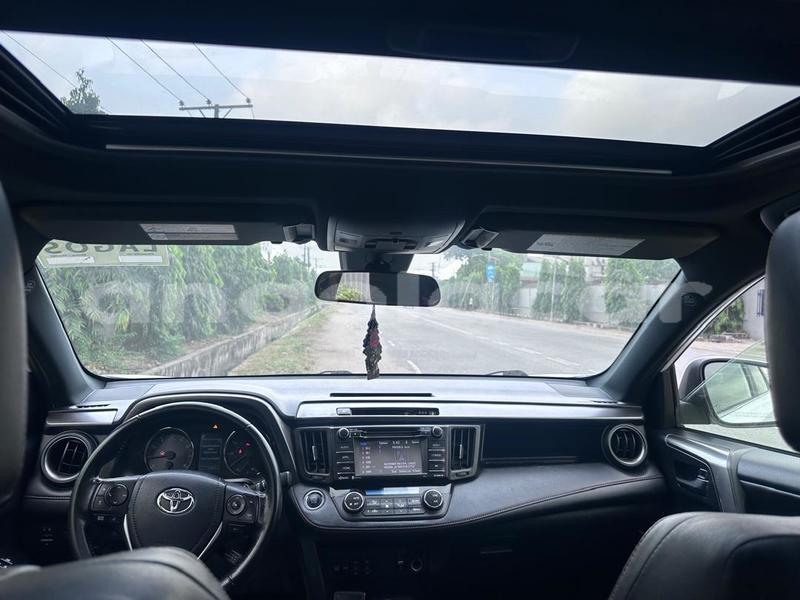 Big with watermark toyota rav4 luanda province luanda 39699