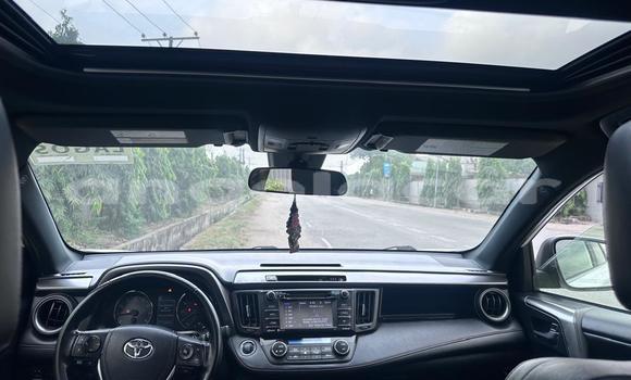 Buy Used Toyota RAV4 White Car in Luanda in Luanda Province Buy Used Toyota RAV4 White Car in Luanda in Luanda Province