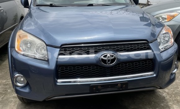 Comprar Usado Toyota RAV4 Prata Carro em Luanda em Luanda Province