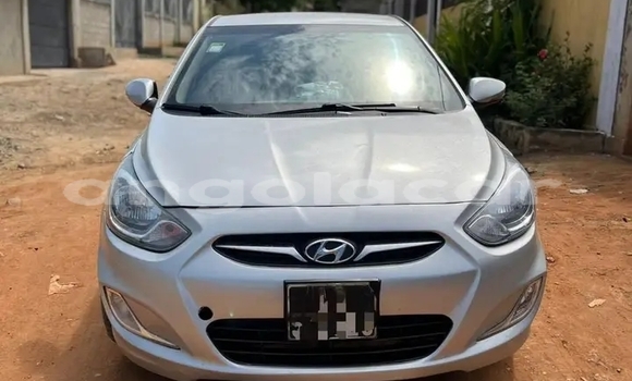 Comprar Usado Hyundai Accent Outro Carro em Camacupa em Bie Comprar Usado Hyundai Accent Outro Carro em Camacupa em Bie