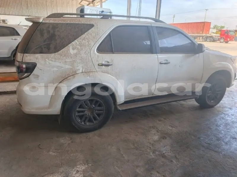 Big with watermark toyota fortuner bie camacupa 39710