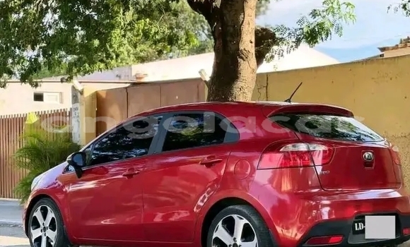 Comprar Usado Kia rio Vermelho Carro em N’dalatando em Cuanza Norte Province Comprar Usado Kia rio Vermelho Carro em N’dalatando em Cuanza Norte Province