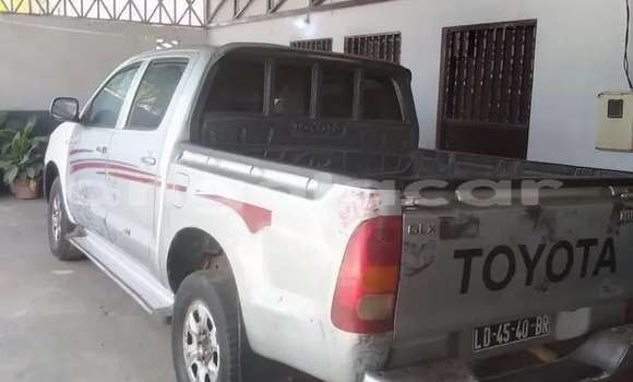 Comprar Usado Toyota Hilux Outro Carro em Camacupa em Bie Comprar Usado Toyota Hilux Outro Carro em Camacupa em Bie