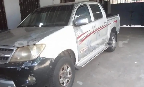 Comprar Usado Toyota Hilux Outro Carro em Camacupa em Bie Comprar Usado Toyota Hilux Outro Carro em Camacupa em Bie