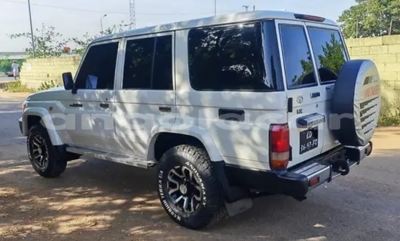 Comprar Usado Toyota Land Cruiser Branco Carro em Camacupa em Bie Comprar Usado Toyota Land Cruiser Branco Carro em Camacupa em Bie