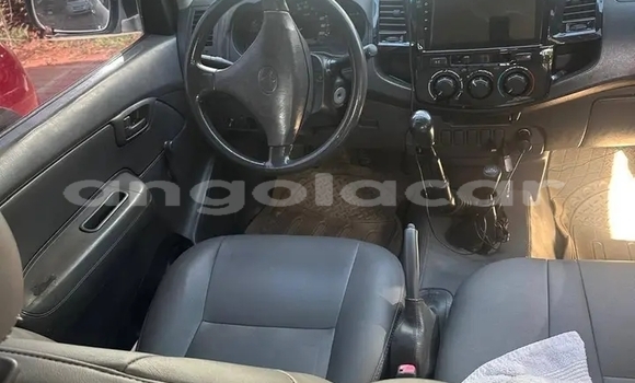 Comprar Usado Toyota Hilux Branco Carro em Camacupa em Bie Comprar Usado Toyota Hilux Branco Carro em Camacupa em Bie