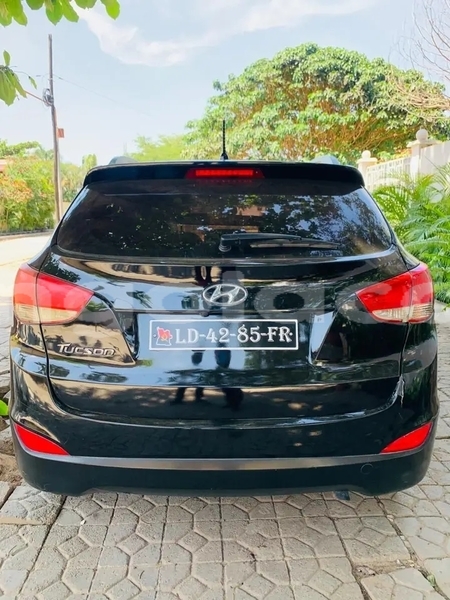 Big with watermark hyundai tucson huambo longonjo 39752