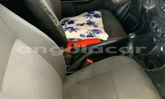 Comprar Usado Suzuki Splash Outro Carro em Camacupa em Bie Comprar Usado Suzuki Splash Outro Carro em Camacupa em Bie