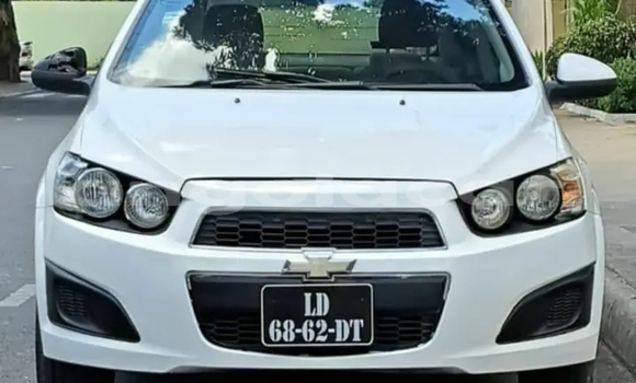 Comprar Usado Chevrolet Sonic Branco Carro em Camacupa em Bie Comprar Usado Chevrolet Sonic Branco Carro em Camacupa em Bie