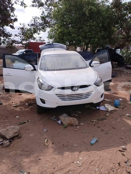 Big with watermark hyundai tucson huila caconda 39775