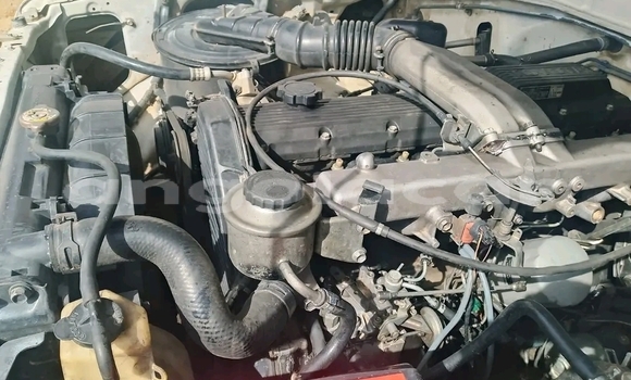 Comprar Usado Toyota Land Cruiser Branco Carro em Catabola em Bie Comprar Usado Toyota Land Cruiser Branco Carro em Catabola em Bie