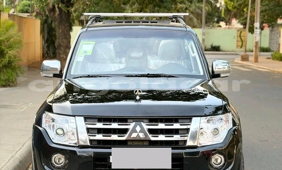 Comprar Usado Mitsubishi Pajero Preto Carro em Catabola em Bie Comprar Usado Mitsubishi Pajero Preto Carro em Catabola em Bie