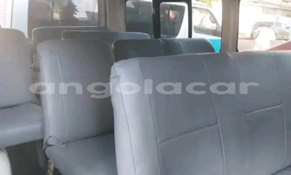 Comprar Usado Toyota Solara Branco Carro em Camabatela em Uige Comprar Usado Toyota Solara Branco Carro em Camabatela em Uige